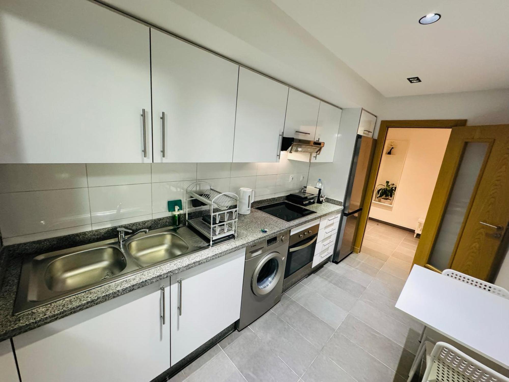 Center 2-br + Pkg * Tangier
